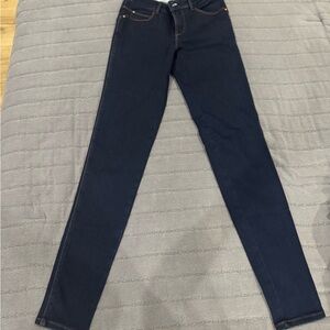Guess Women's Navy Skinny Jeans”used”